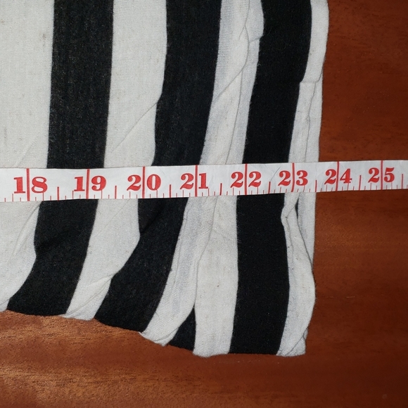 ANNABELLE CUTE & CASUAL TOP - Picture 9 of 9